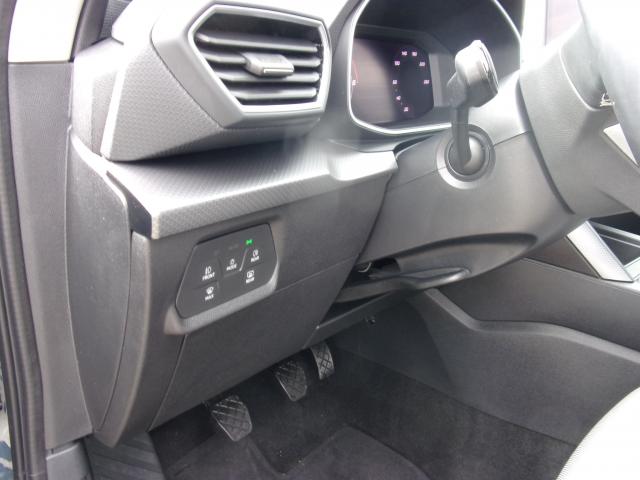 Seat LEON SPORTSTOURER ROAD EDITION 1.5 TSI NAVI EPH Bildbeschreibung: Seat LEON SPORTSTOURER ROAD EDITION 1.5 TSI NAVI EPH