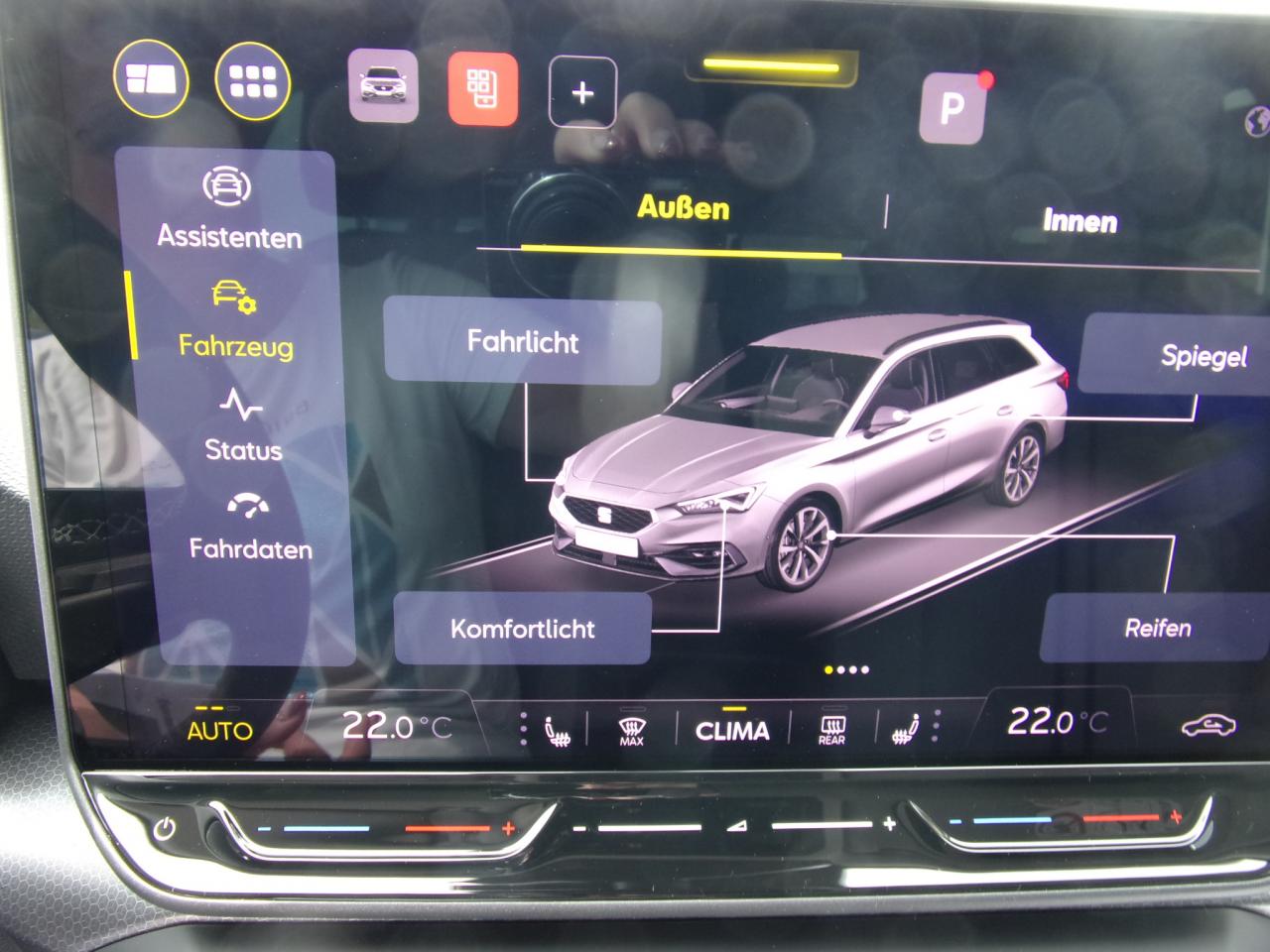 Seat LEON SPORTSTOURER ROAD EDITION 1.5 TSI, CO2-Klasse: D, NAVI SHZ Bildbeschreibung: Seat LEON SPORTSTOURER ROAD EDITION 1.5 TSI, CO2-Klasse: D, NAVI SHZ