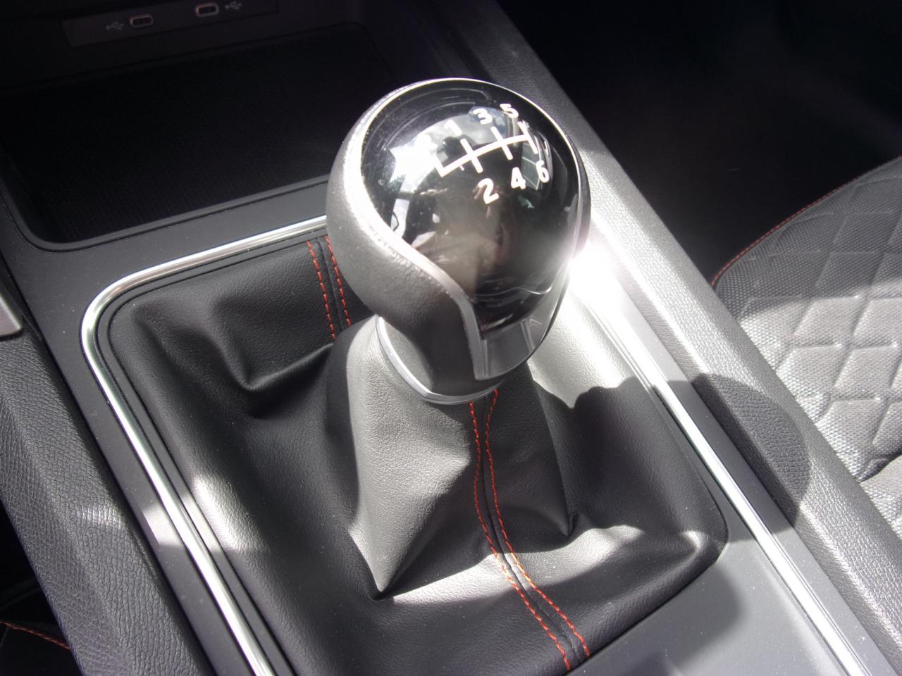 Seat LEON SPORTSTOURER FR PLUS 1.5 TSI ACT STANDH. Bildbeschreibung: Seat LEON SPORTSTOURER FR PLUS 1.5 TSI ACT STANDH.