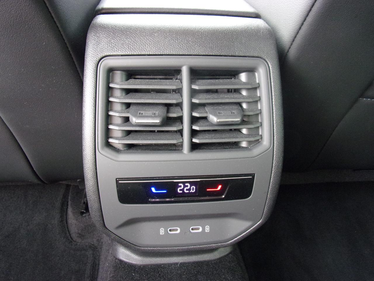 Seat LEON SPORTSTOURER FR PLUS 1.5 TSI ACT STANDH. Bildbeschreibung: Seat LEON SPORTSTOURER FR PLUS 1.5 TSI ACT STANDH.