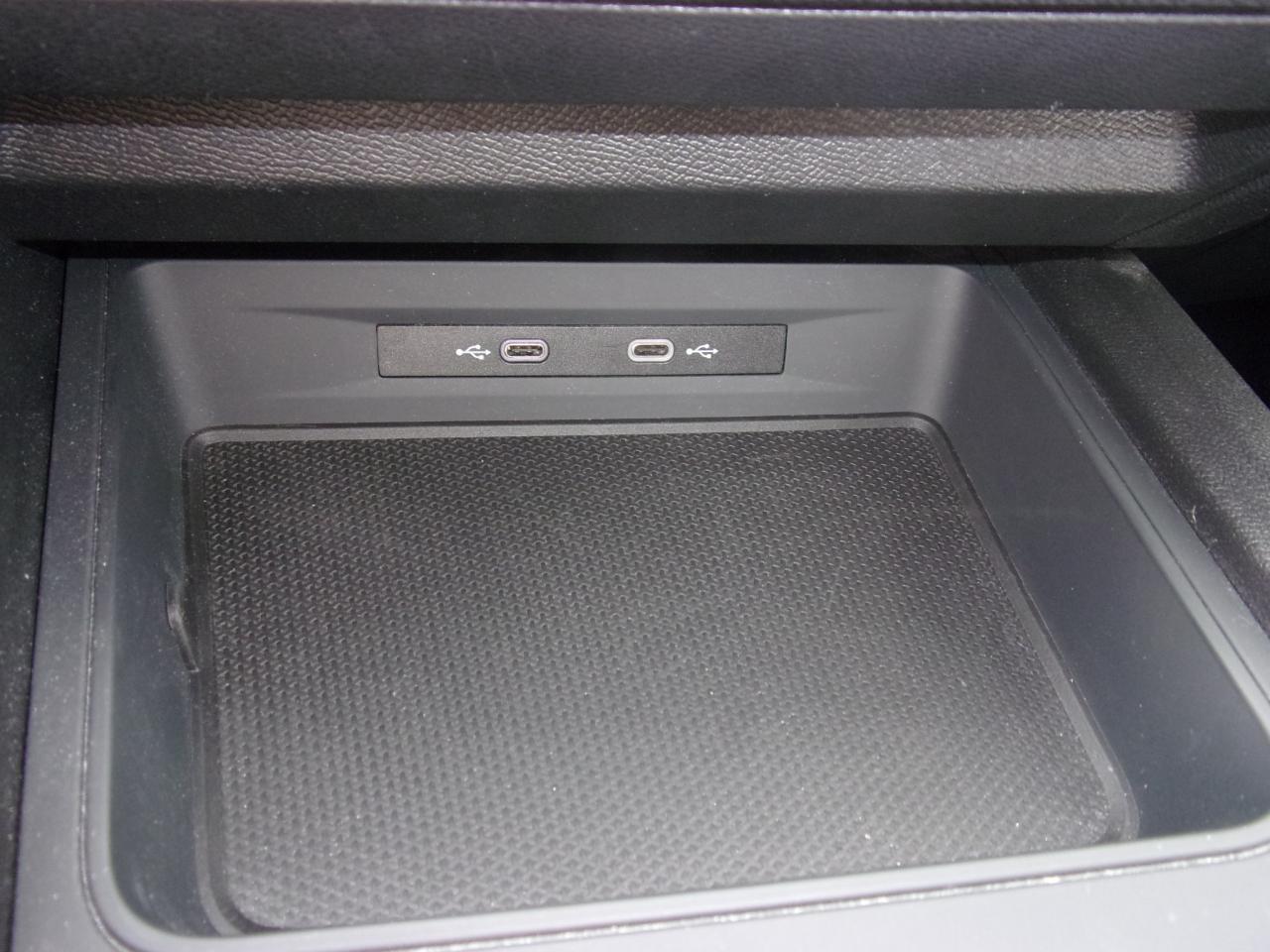 Seat LEON SPORTSTOURER FR PLUS 1.5 TSI ACT STANDH. Bildbeschreibung: Seat LEON SPORTSTOURER FR PLUS 1.5 TSI ACT STANDH.