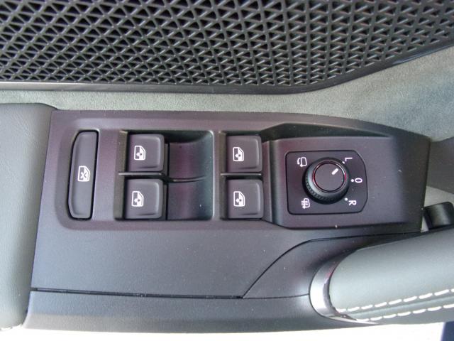 Cupra LEON SPORTSTOURER VZ TRIBE EDITION 2.0 TSI DSG 4DRIVE, CO2-Klasse: G, Bildbeschreibung: Cupra LEON SPORTSTOURER VZ TRIBE EDITION 2.0 TSI DSG 4DRIVE, CO2-Klasse: G,