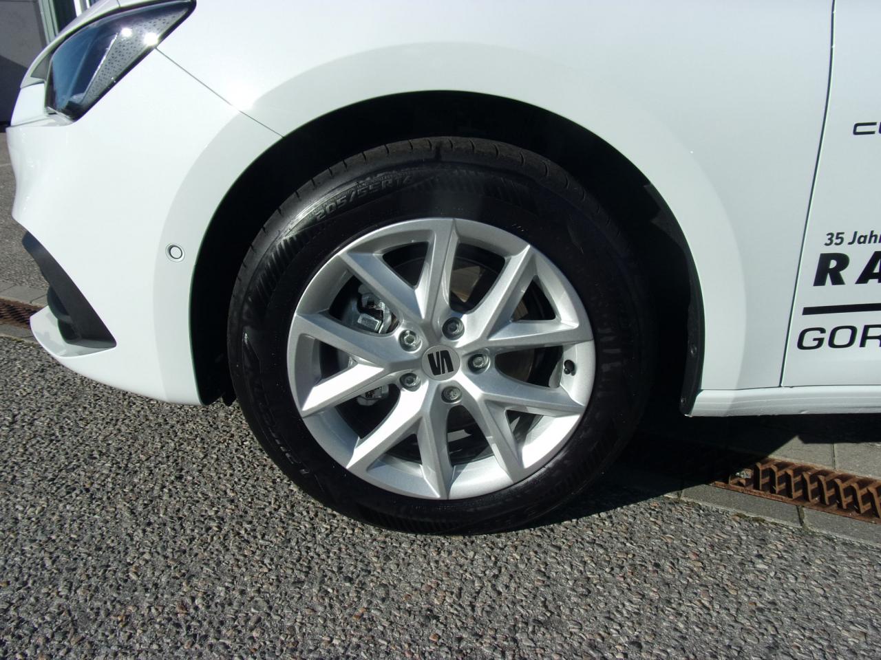 Seat LEON SPORTSTOURER ROAD EDITION 1.5 TSI, CO2-Klasse: D, NAVI SHZ Bildbeschreibung: Seat LEON SPORTSTOURER ROAD EDITION 1.5 TSI, CO2-Klasse: D, NAVI SHZ