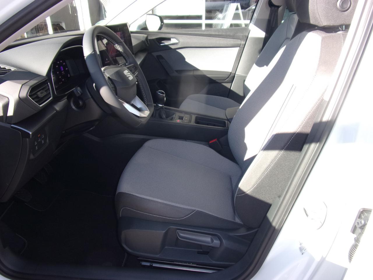 Seat LEON SPORTSTOURER ROAD EDITION 1.5 TSI, CO2-Klasse: D, NAVI SHZ Bildbeschreibung: Seat LEON SPORTSTOURER ROAD EDITION 1.5 TSI, CO2-Klasse: D, NAVI SHZ