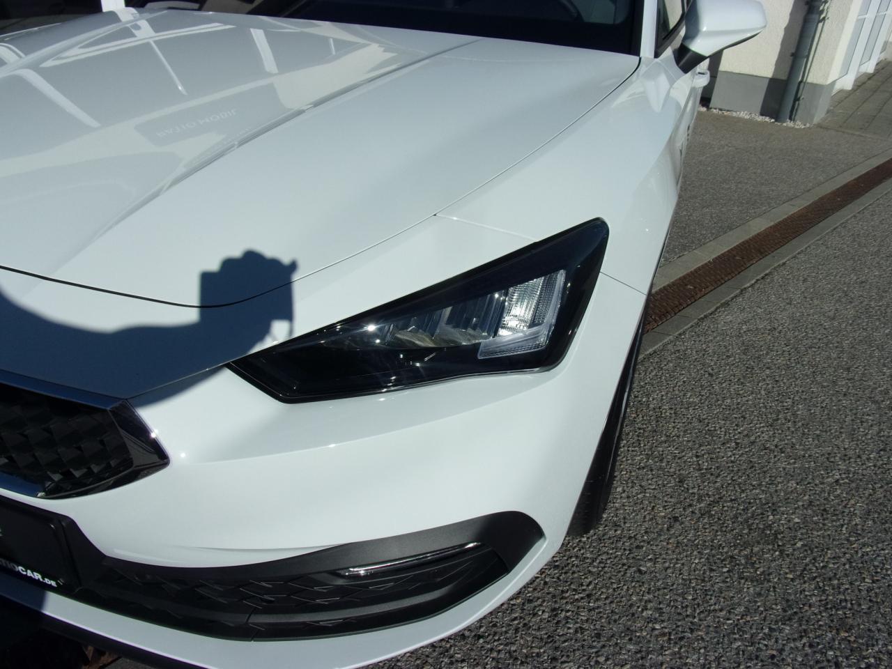 Seat LEON SPORTSTOURER ROAD EDITION 1.5 TSI, CO2-Klasse: D, NAVI SHZ Bildbeschreibung: Seat LEON SPORTSTOURER ROAD EDITION 1.5 TSI, CO2-Klasse: D, NAVI SHZ