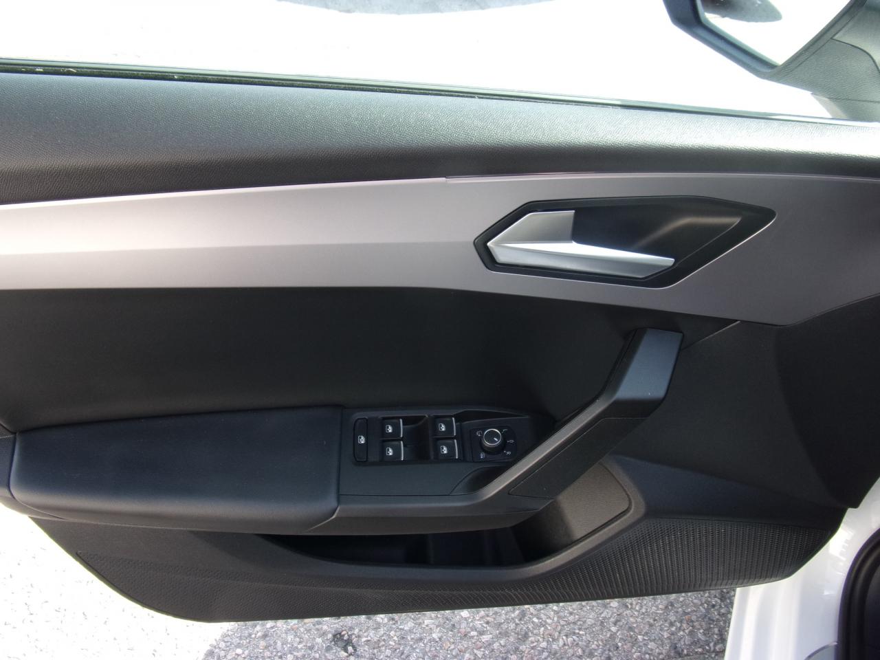 Seat LEON SPORTSTOURER FR 1.5 TSI ACT GAR.-03/2027* Bildbeschreibung: Seat LEON SPORTSTOURER FR 1.5 TSI ACT GAR.-03/2027*