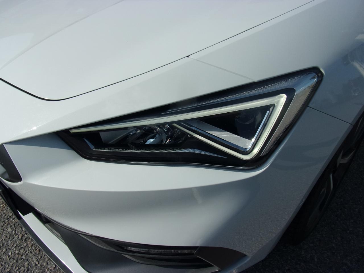 Seat LEON SPORTSTOURER FR 1.5 TSI ACT GAR.-03/2027* Bildbeschreibung: Seat LEON SPORTSTOURER FR 1.5 TSI ACT GAR.-03/2027*