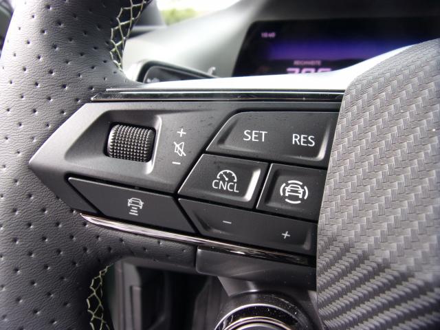 Cupra RAVAL VZ EDITION EXTREME 166 KW 52 KWH, CO2-Klasse: A, NAVI TOP-VIEW-KAMERA 5 JAHRE GARANTIE ODER MAX. 150.000 KM Bildbeschreibung: Cupra RAVAL VZ EDITION EXTREME 166 KW 52 KWH, CO2-Klasse: A, NAVI TOP-VIEW-KAMERA 5 JAHRE GARANTIE ODER MAX. 150.000 KM