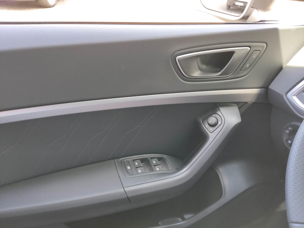 Seat ATECA FR BLACK EDITION 1.5 TSI, CO2-Klasse: E, NAVI AHZV SITZH. Bildbeschreibung: Seat ATECA FR BLACK EDITION 1.5 TSI, CO2-Klasse: E, NAVI AHZV SITZH.