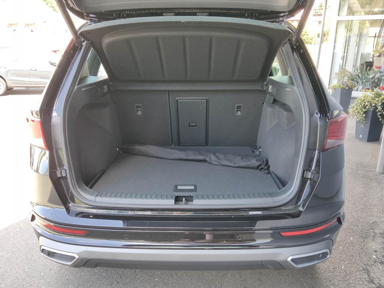 Seat ATECA FR BLACK EDITION 1.5 TSI, CO2-Klasse: E, NAVI AHZV SITZH. Bildbeschreibung: Seat ATECA FR BLACK EDITION 1.5 TSI, CO2-Klasse: E, NAVI AHZV SITZH.