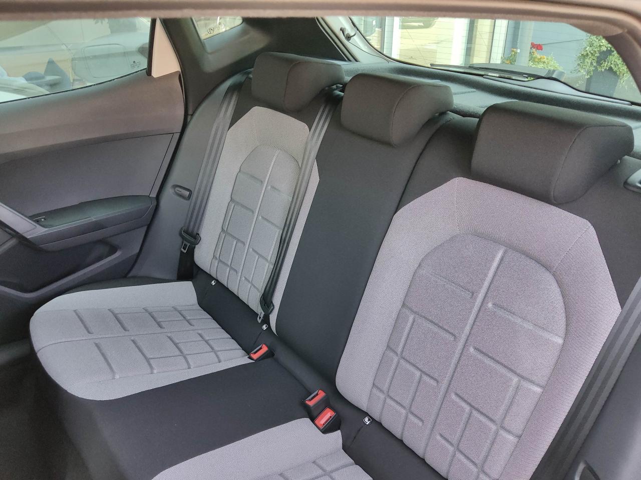 Seat IBIZA FR 1.0 TSI, CO2-Klasse: D, NAVI SITZHEIZ. EINPARKH. DAB+ Bildbeschreibung: Seat IBIZA FR 1.0 TSI, CO2-Klasse: D, NAVI SITZHEIZ. EINPARKH. DAB+
