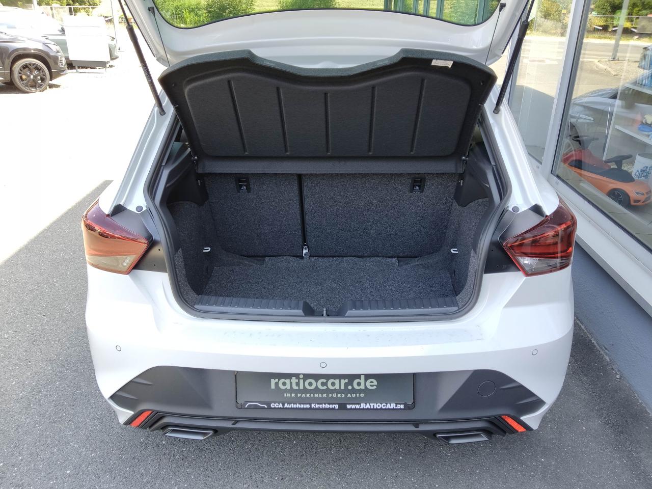 Seat IBIZA FR 1.0 TSI, CO2-Klasse: D, NAVI SITZHEIZ. EINPARKH. DAB+ Bildbeschreibung: Seat IBIZA FR 1.0 TSI, CO2-Klasse: D, NAVI SITZHEIZ. EINPARKH. DAB+