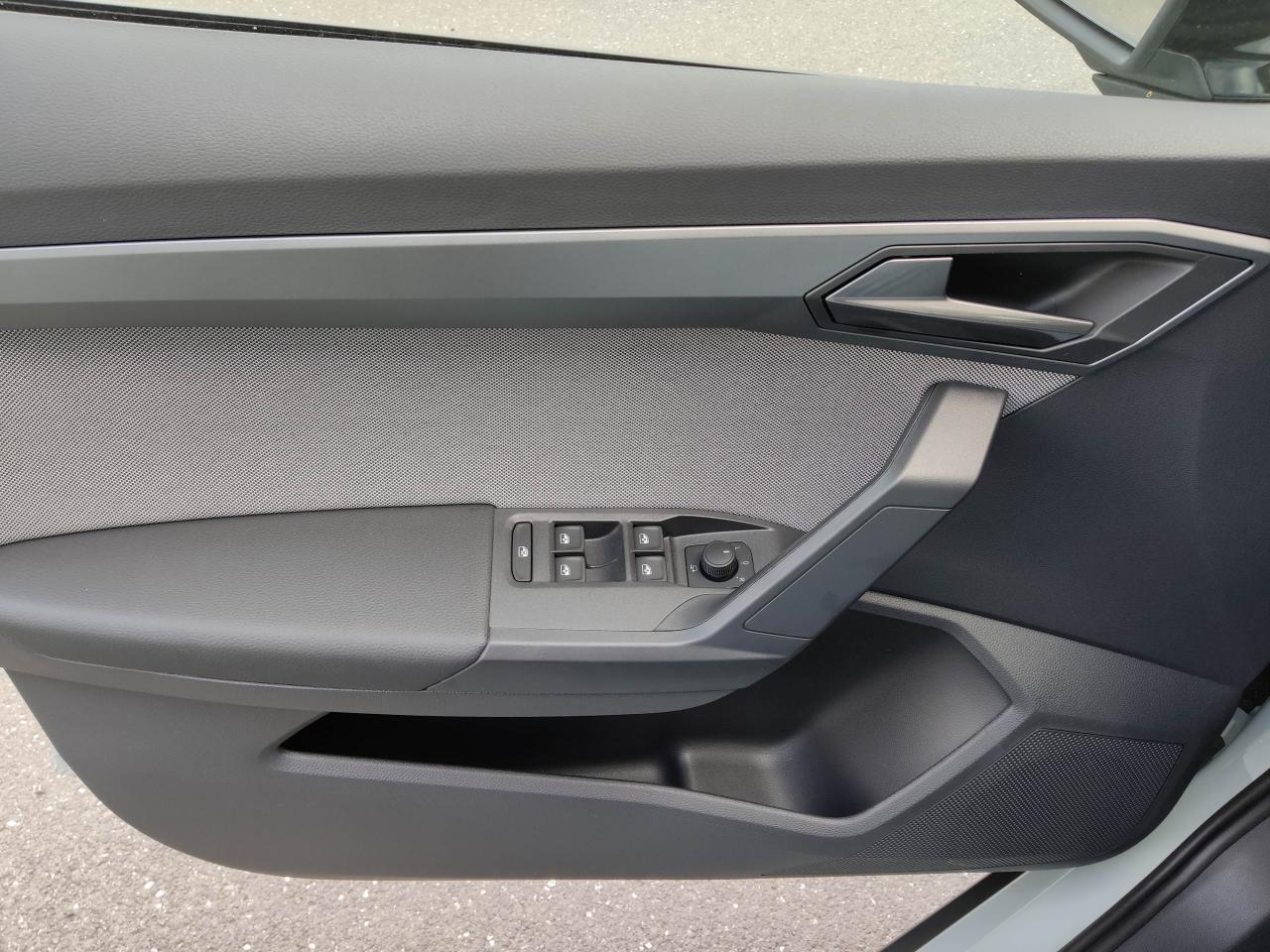 Seat ARONA FR 1.0 TSI, CO2-Klasse: D, NAVI SITZH. AHZV-VORBER. Bildbeschreibung: Seat ARONA FR 1.0 TSI, CO2-Klasse: D, NAVI SITZH. AHZV-VORBER.