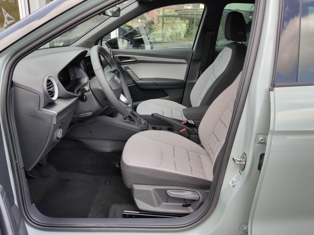 Seat ARONA FR 1.0 TSI, CO2-Klasse: D, NAVI SITZH. AHZV-VORBER. Bildbeschreibung: Seat ARONA FR 1.0 TSI, CO2-Klasse: D, NAVI SITZH. AHZV-VORBER.