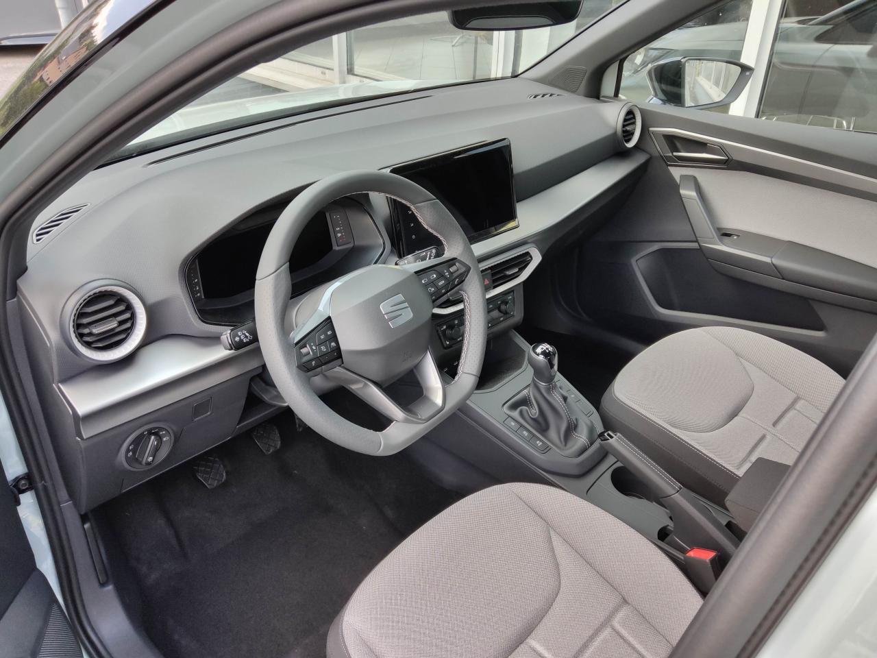 Seat ARONA FR 1.0 TSI, CO2-Klasse: D, NAVI SITZH. AHZV-VORBER. Bildbeschreibung: Seat ARONA FR 1.0 TSI, CO2-Klasse: D, NAVI SITZH. AHZV-VORBER.