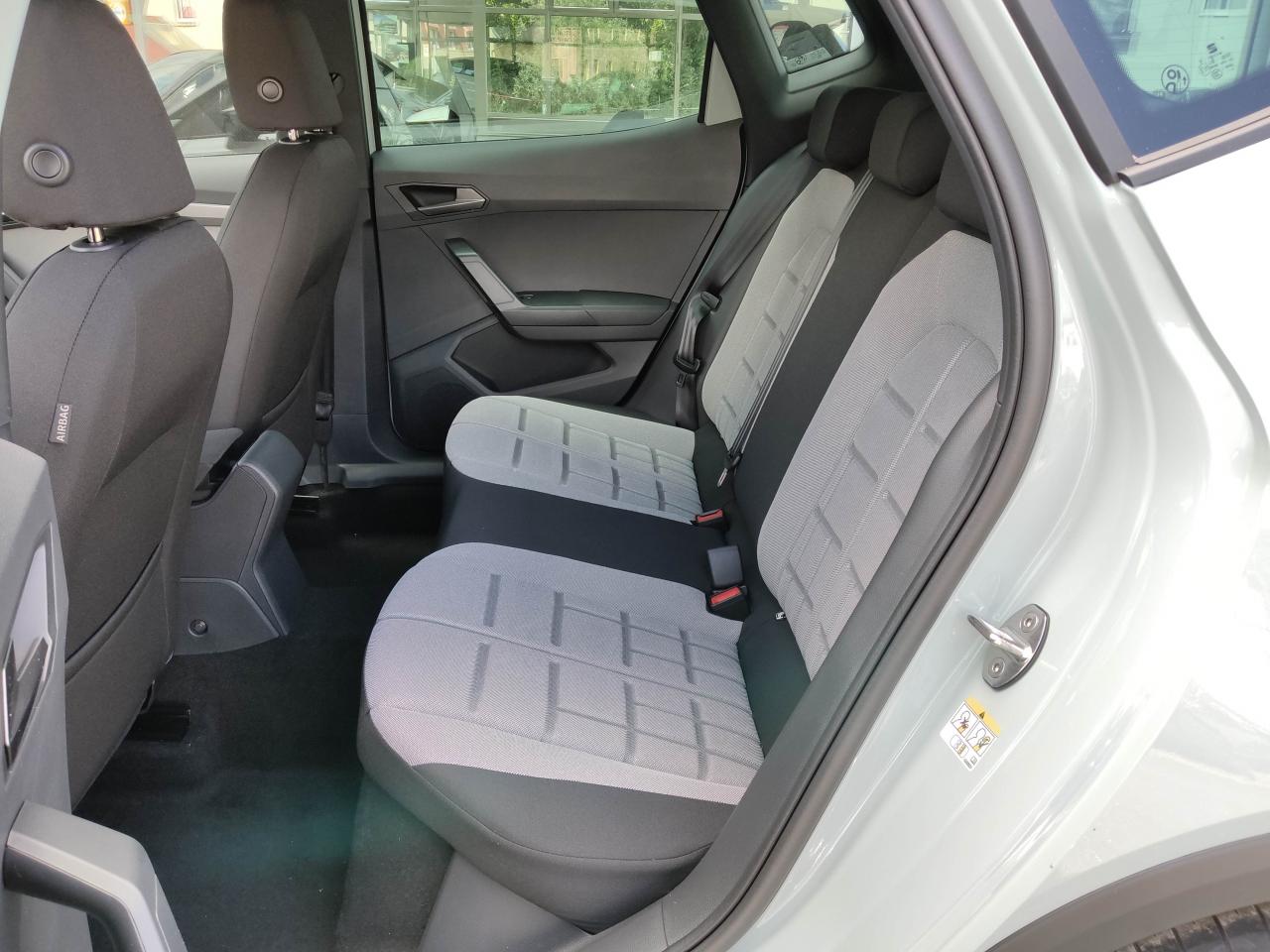 Seat ARONA FR 1.0 TSI, CO2-Klasse: D, NAVI SITZH. AHZV-VORBER. Bildbeschreibung: Seat ARONA FR 1.0 TSI, CO2-Klasse: D, NAVI SITZH. AHZV-VORBER.