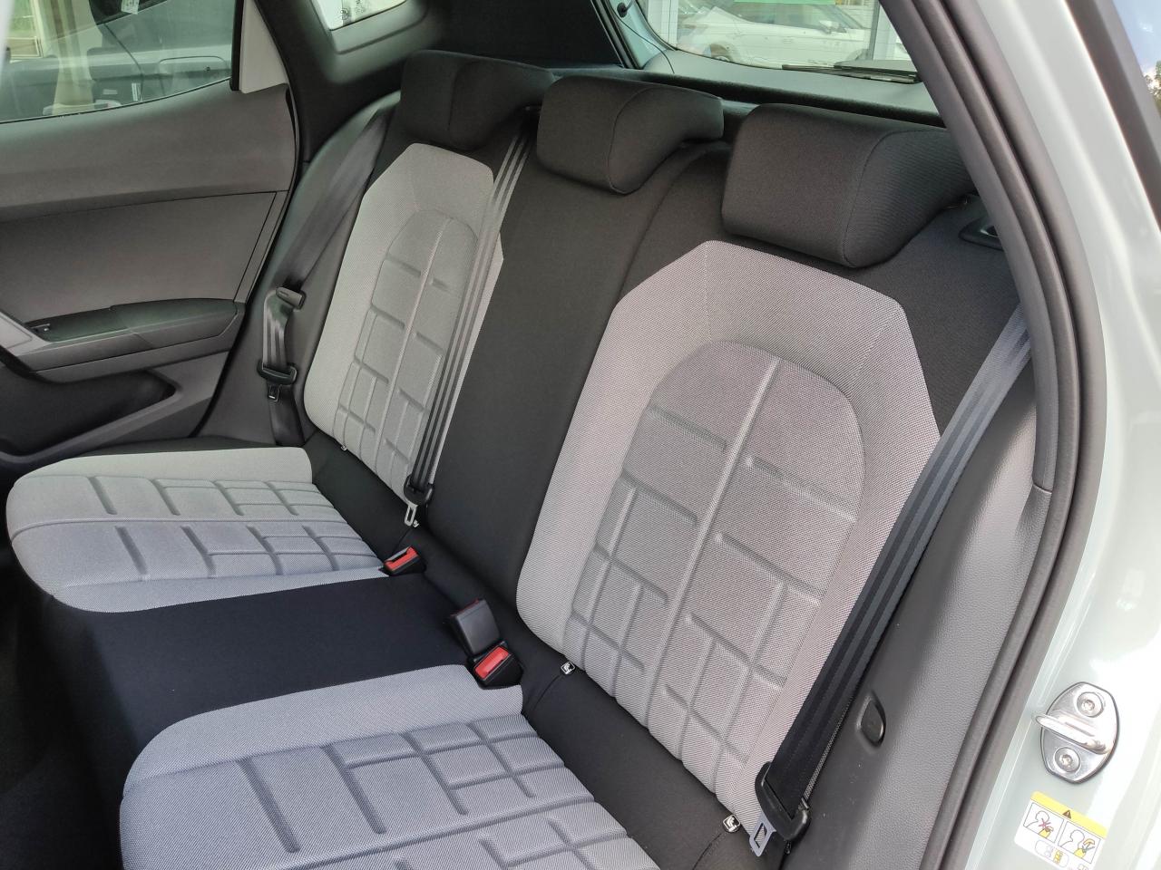Seat ARONA FR 1.0 TSI, CO2-Klasse: D, NAVI SITZH. AHZV-VORBER. Bildbeschreibung: Seat ARONA FR 1.0 TSI, CO2-Klasse: D, NAVI SITZH. AHZV-VORBER.