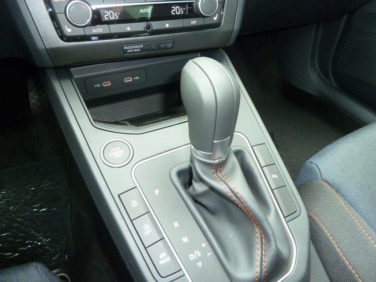 Seat IBIZA FR 1.0 TSI DSG, CO2-Klasse: D, NAVI AHZV-VORBER. SITZHEIZ. Bildbeschreibung: Seat IBIZA FR 1.0 TSI DSG, CO2-Klasse: D, NAVI AHZV-VORBER. SITZHEIZ.