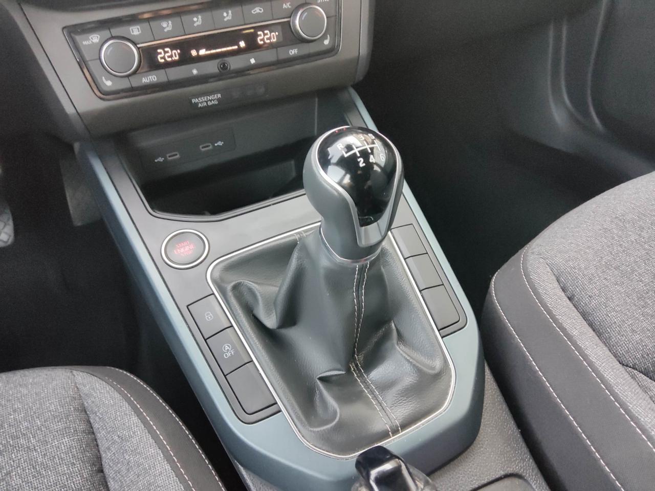 Seat ARONA XPERIENCE 1.0 TSI AHK TEMPOMAT NAVI SITZH. Bildbeschreibung: Seat ARONA XPERIENCE 1.0 TSI AHK TEMPOMAT NAVI SITZH.
