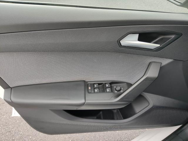 Seat LEON SPORTSTOURER 2.0 TDI STYLE NAVI SITZH. EPH Bildbeschreibung: Seat LEON SPORTSTOURER 2.0 TDI STYLE NAVI SITZH. EPH