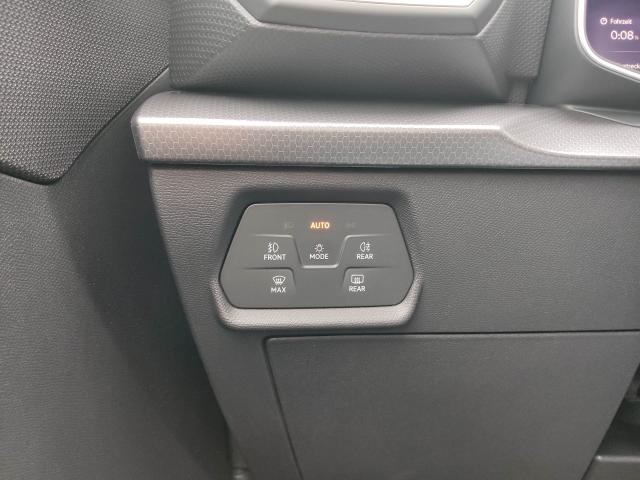 Seat LEON SPORTSTOURER 2.0 TDI STYLE NAVI SITZH. EPH Bildbeschreibung: Seat LEON SPORTSTOURER 2.0 TDI STYLE NAVI SITZH. EPH