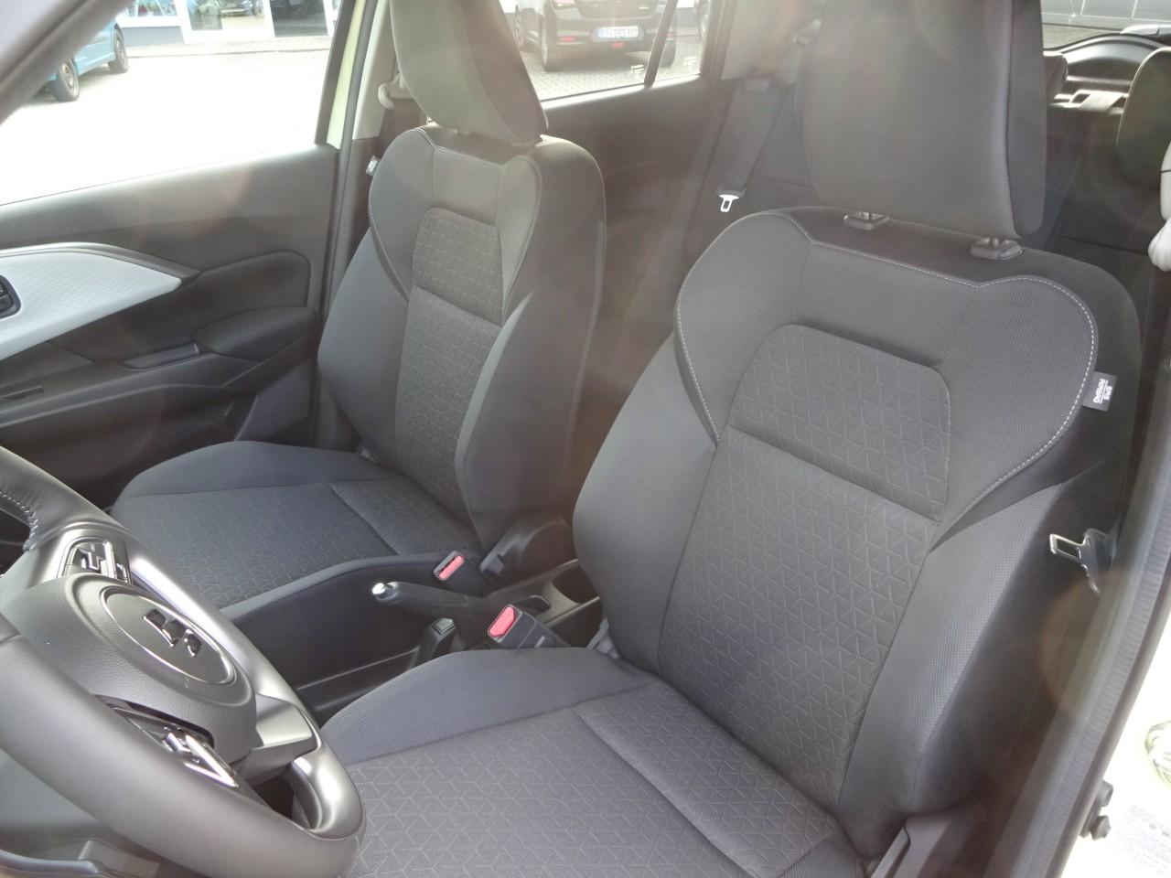 Suzuki SWIFT 1.2 DUALJET CVT COMFORT+, CO2-Klasse: C, AUTOMATIK NAVI Bildbeschreibung: Suzuki SWIFT 1.2 DUALJET CVT COMFORT+, CO2-Klasse: C, AUTOMATIK NAVI
