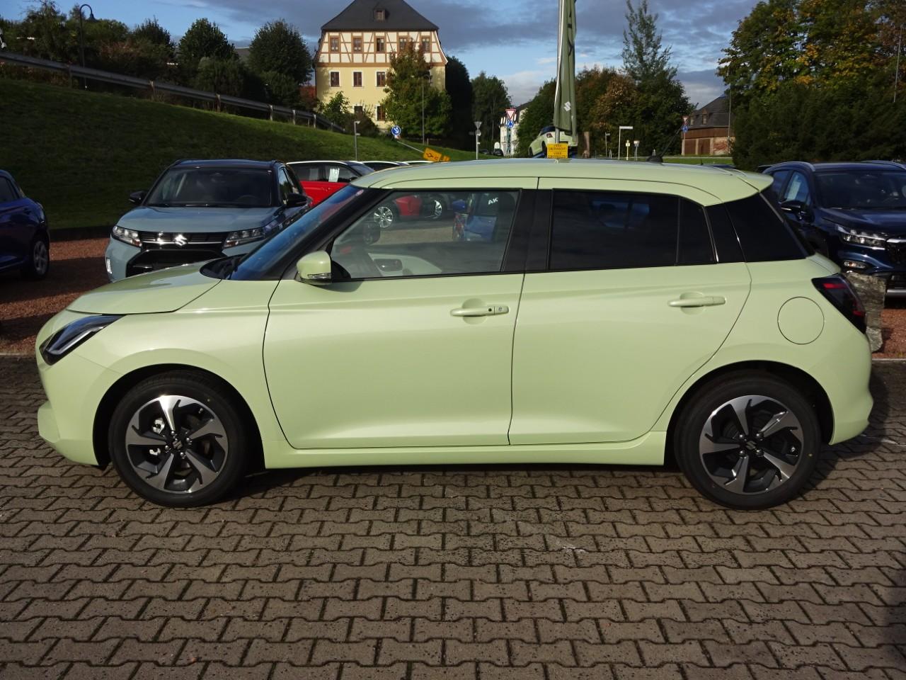 Suzuki SWIFT 1.2 DUALJET CVT COMFORT+, CO2-Klasse: C, AUTOMATIK NAVI Bildbeschreibung: Suzuki SWIFT 1.2 DUALJET CVT COMFORT+, CO2-Klasse: C, AUTOMATIK NAVI