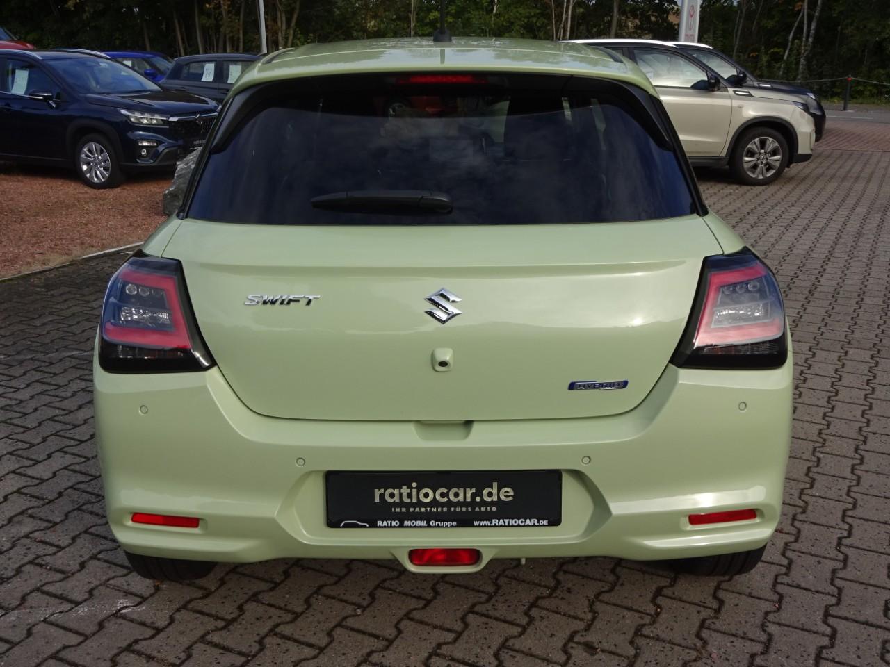 Suzuki SWIFT 1.2 DUALJET CVT COMFORT+, CO2-Klasse: C, AUTOMATIK NAVI Bildbeschreibung: Suzuki SWIFT 1.2 DUALJET CVT COMFORT+, CO2-Klasse: C, AUTOMATIK NAVI