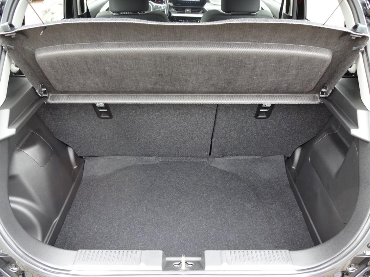 Suzuki SWIFT 1.2 DUALJET ALLGRIP CLUB, CO2-Klasse: C, NAVI EINPARKH. Bildbeschreibung: Suzuki SWIFT 1.2 DUALJET ALLGRIP CLUB, CO2-Klasse: C, NAVI EINPARKH.
