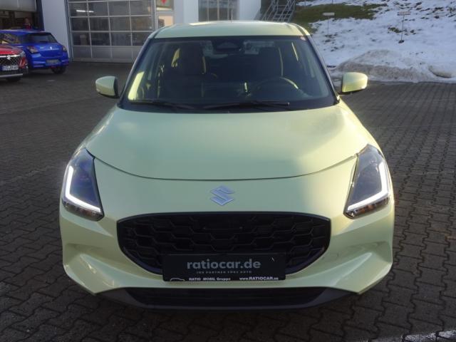 Suzuki SWIFT 1.2 DUALJET HYBRID ALLGRIP COMFORT+, CO2-Klasse: C, NAVI Bildbeschreibung: Suzuki SWIFT 1.2 DUALJET HYBRID ALLGRIP COMFORT+, CO2-Klasse: C, NAVI