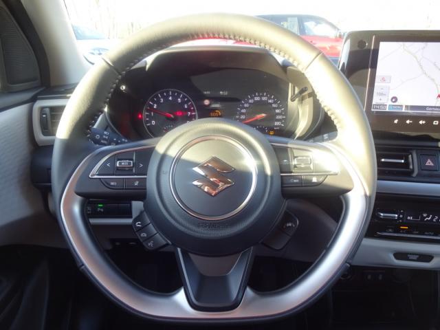 Suzuki SWIFT 1.2 DUALJET HYBRID ALLGRIP COMFORT+, CO2-Klasse: C, NAVI Bildbeschreibung: Suzuki SWIFT 1.2 DUALJET HYBRID ALLGRIP COMFORT+, CO2-Klasse: C, NAVI