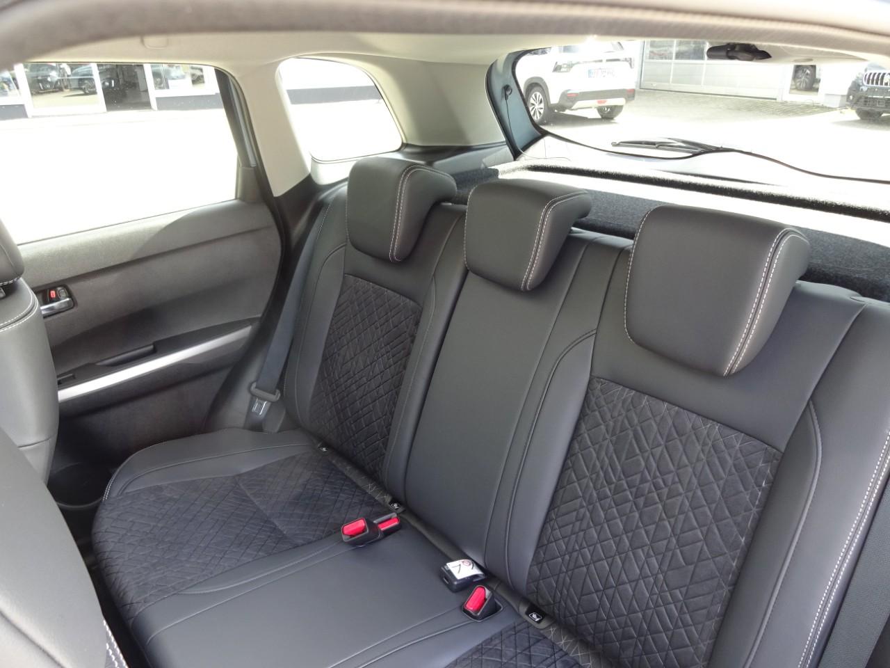 Suzuki VITARA 1.4 BOOSTERJET ALLGRIP COMFORT+, CO2-Klasse: D, PANO-DACH Bildbeschreibung: Suzuki VITARA 1.4 BOOSTERJET ALLGRIP COMFORT+, CO2-Klasse: D, PANO-DACH