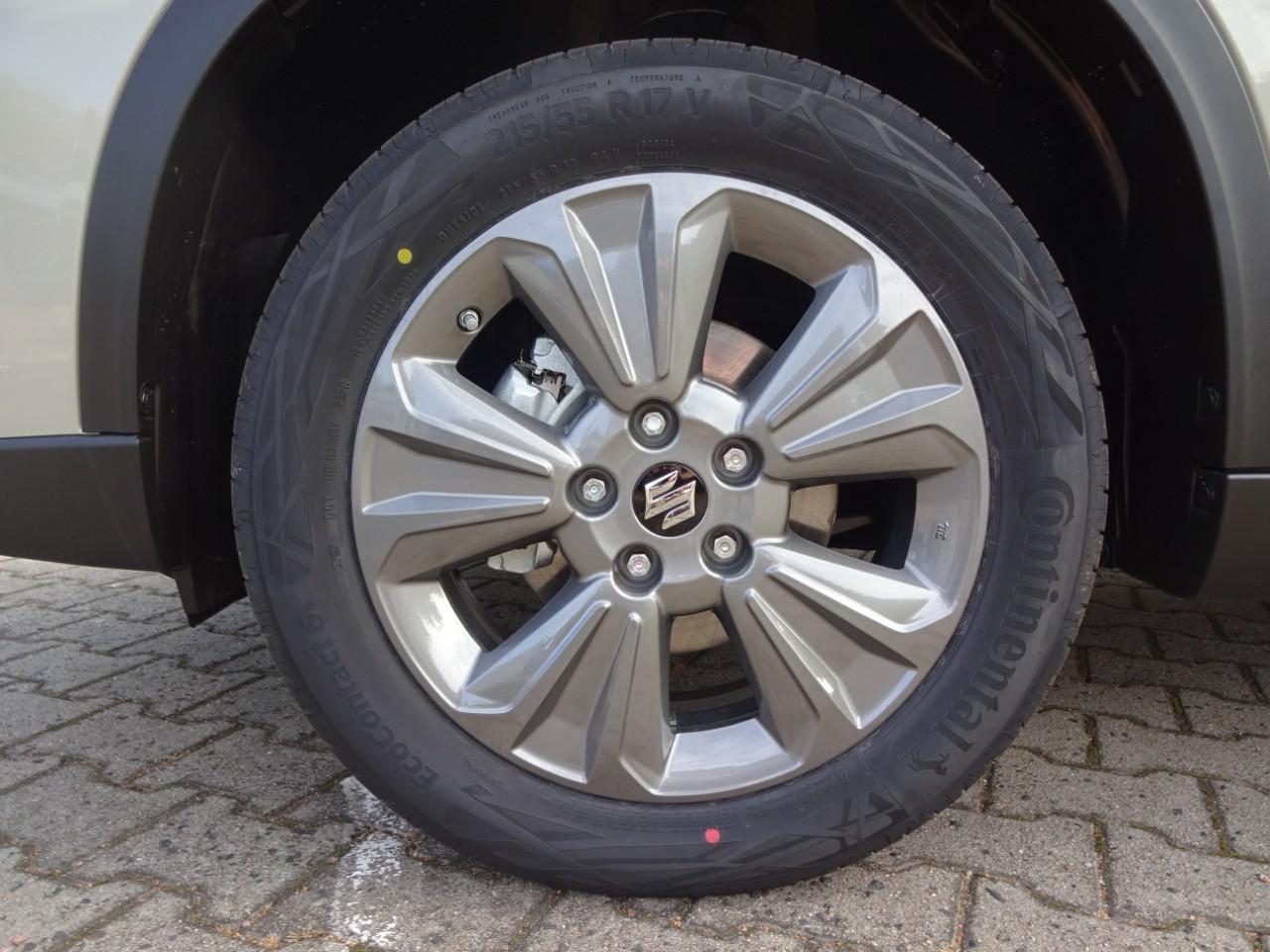 Suzuki VITARA 1.4 BOOSTERJET ALLGRIP AT COMFORT, CO2-Klasse: E, NAVI Bildbeschreibung: Suzuki VITARA 1.4 BOOSTERJET ALLGRIP AT COMFORT, CO2-Klasse: E, NAVI