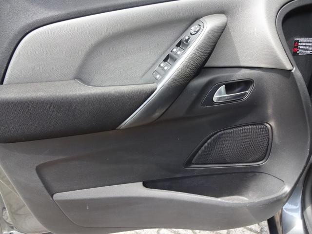 Citroen C4 1.6 THP PICASSO PANORAMAD. NAVI EINPARKH. AHK Bildbeschreibung: Citroen C4 1.6 THP PICASSO PANORAMAD. NAVI EINPARKH. AHK
