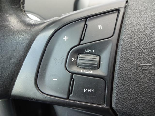 Citroen C4 1.6 THP PICASSO PANORAMAD. NAVI EINPARKH. AHK Bildbeschreibung: Citroen C4 1.6 THP PICASSO PANORAMAD. NAVI EINPARKH. AHK