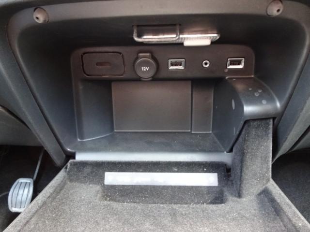 Citroen C4 1.6 THP PICASSO PANORAMAD. NAVI EINPARKH. AHK Bildbeschreibung: Citroen C4 1.6 THP PICASSO PANORAMAD. NAVI EINPARKH. AHK