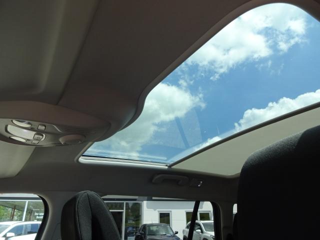 Citroen C4 1.6 THP PICASSO PANORAMAD. NAVI EINPARKH. AHK Bildbeschreibung: Citroen C4 1.6 THP PICASSO PANORAMAD. NAVI EINPARKH. AHK