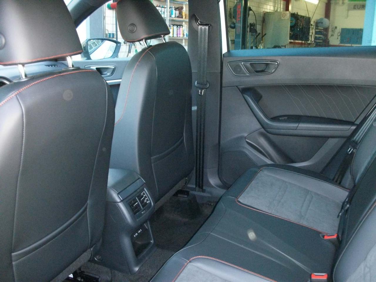 Seat ATECA FR BLACK EDITION 1.5 TSI, CO2-Klasse: E, NAVI AHZV Bildbeschreibung: Seat ATECA FR BLACK EDITION 1.5 TSI, CO2-Klasse: E, NAVI AHZV