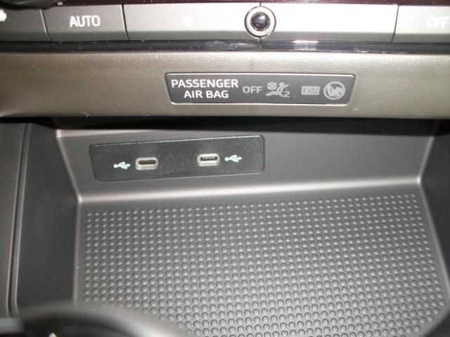 Seat ARONA ROAD EDITION 1.0 TSI NAVI SITZH. EINPARKH. Bildbeschreibung: Seat ARONA ROAD EDITION 1.0 TSI NAVI SITZH. EINPARKH.