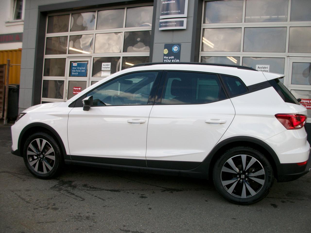 Seat ARONA FR 1.0 TSI, CO2-Klasse: D, NAVI SITZHEIZUNG AHZV-VORBER. Bildbeschreibung: Seat ARONA FR 1.0 TSI, CO2-Klasse: D, NAVI SITZHEIZUNG AHZV-VORBER.