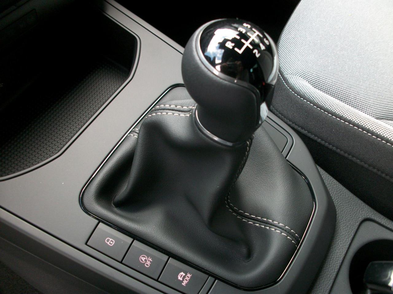Seat ARONA FR 1.0 TSI, CO2-Klasse: D, NAVI SITZHEIZUNG AHZV-VORBER. Bildbeschreibung: Seat ARONA FR 1.0 TSI, CO2-Klasse: D, NAVI SITZHEIZUNG AHZV-VORBER.