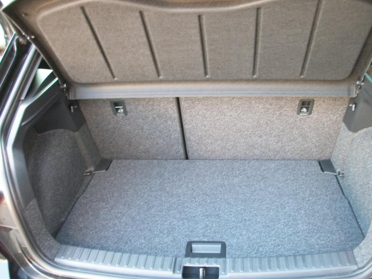 Seat IBIZA FR 1.5 TSI DSG, CO2-Klasse: D, NAVI SITZHEIZ. AHZV-VORBER. Bildbeschreibung: Seat IBIZA FR 1.5 TSI DSG, CO2-Klasse: D, NAVI SITZHEIZ. AHZV-VORBER.