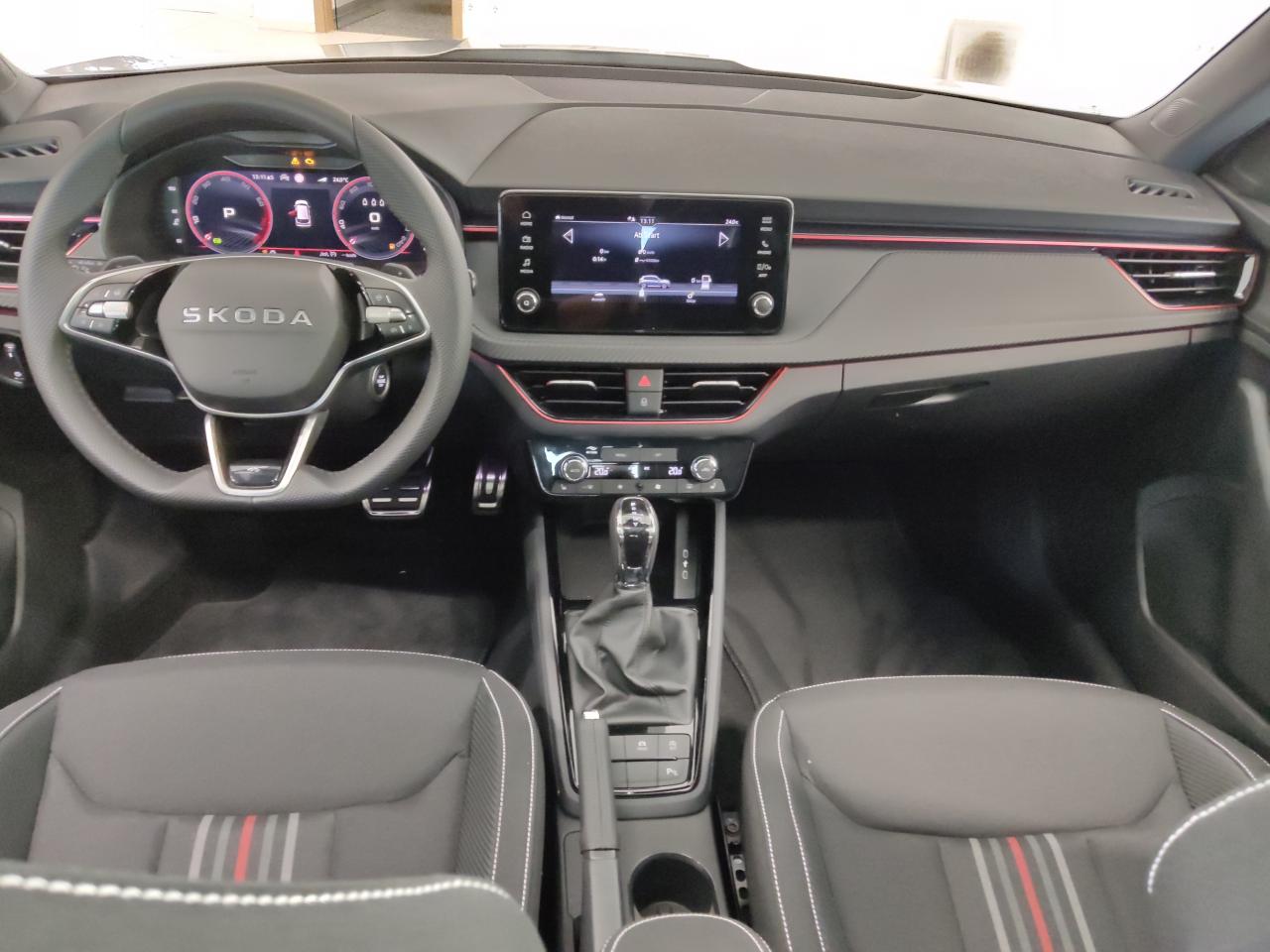 Skoda KAMIQ MONTE CARLO 1.5 TSI DSG, CO2-Klasse: D, MATRIX-LED PANO-D. Bildbeschreibung: Skoda KAMIQ MONTE CARLO 1.5 TSI DSG, CO2-Klasse: D, MATRIX-LED PANO-D.