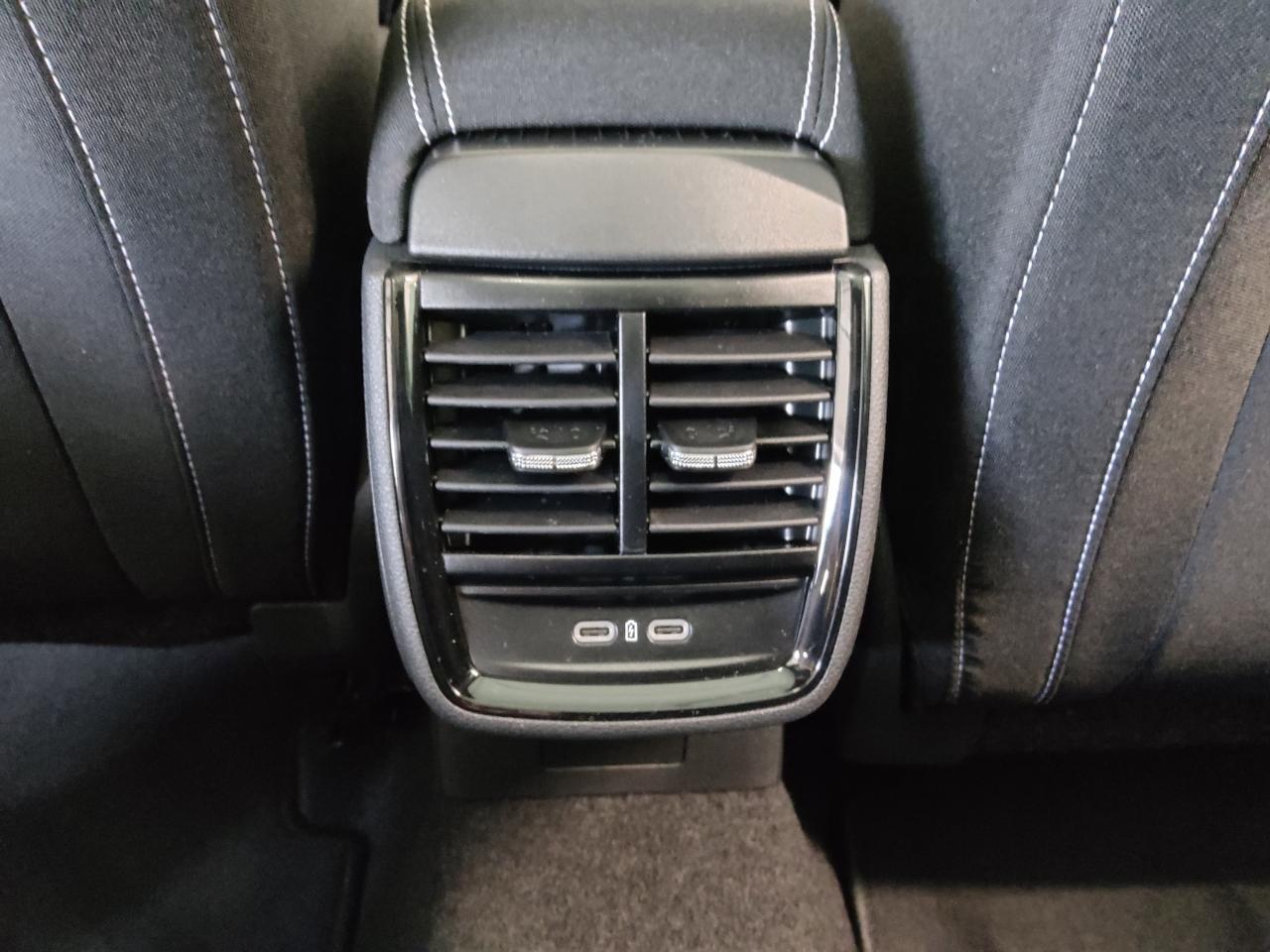 Skoda KAMIQ MONTE CARLO 1.5 TSI DSG, CO2-Klasse: D, MATRIX-LED PANO-D. Bildbeschreibung: Skoda KAMIQ MONTE CARLO 1.5 TSI DSG, CO2-Klasse: D, MATRIX-LED PANO-D.