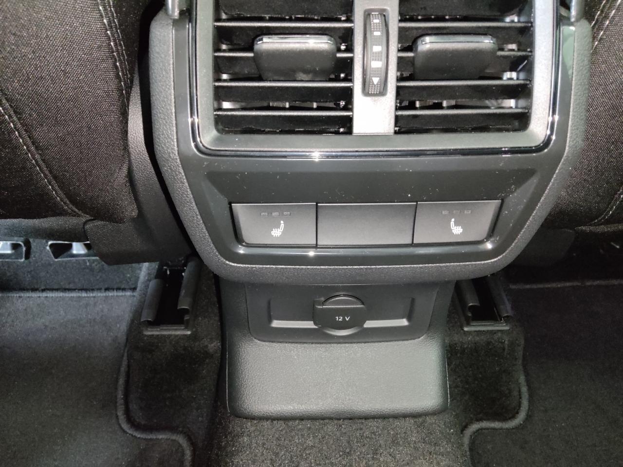Skoda KAROQ SPORTLINE 1.5 TSI DSG, CO2-Klasse: E, MATRIX-LED SCHIEBED. Bildbeschreibung: Skoda KAROQ SPORTLINE 1.5 TSI DSG, CO2-Klasse: E, MATRIX-LED SCHIEBED.