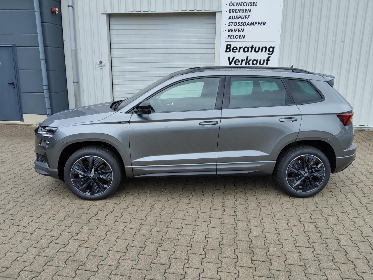 Skoda KAROQ SPORTLINE 1.5 TSI DSG, CO2-Klasse: E, PANOR.-D. MATRIX-LED Bildbeschreibung: Skoda KAROQ SPORTLINE 1.5 TSI DSG, CO2-Klasse: E, PANOR.-D. MATRIX-LED