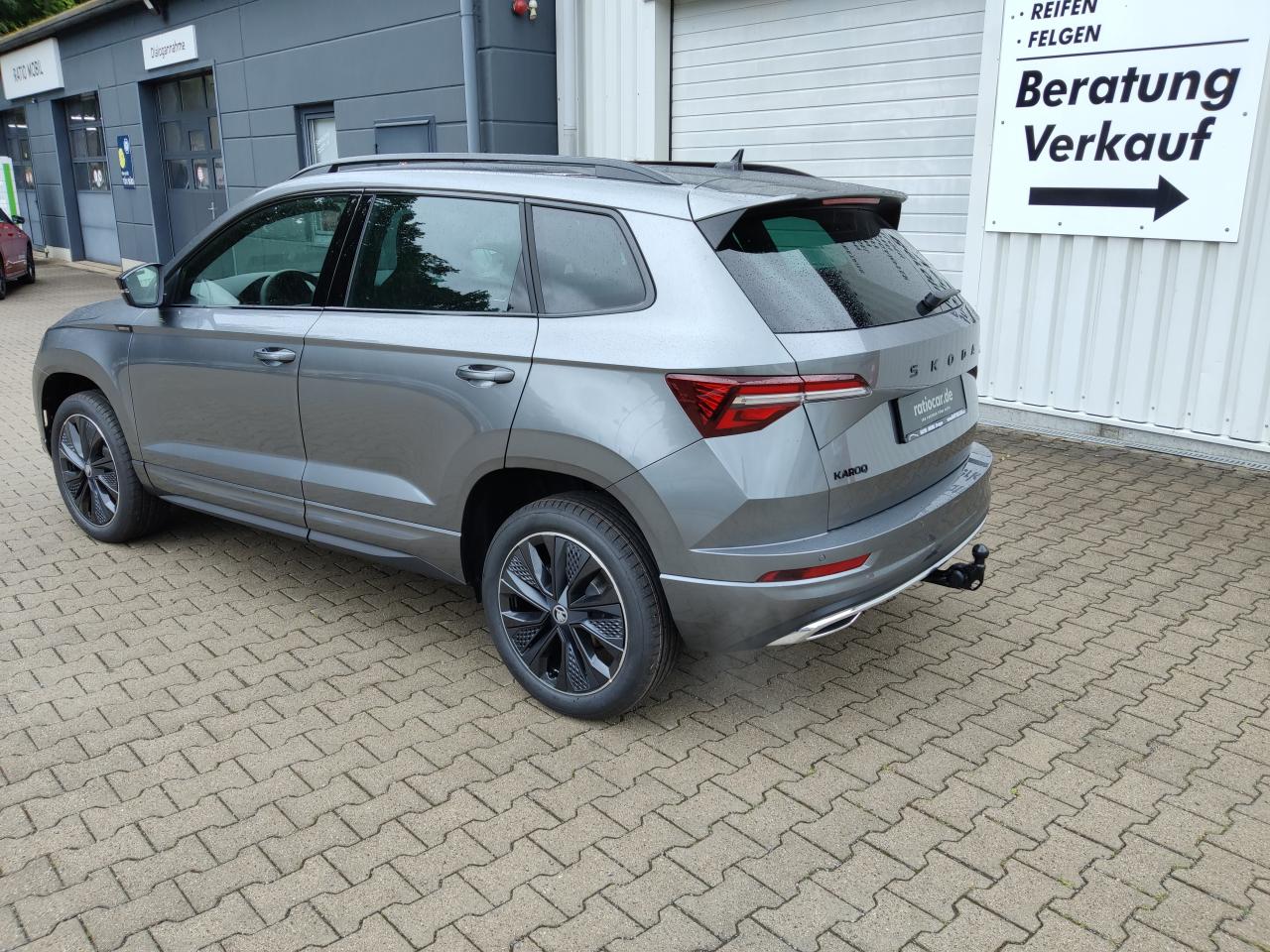 Skoda KAROQ SPORTLINE 1.5 TSI DSG, CO2-Klasse: E, PANOR.-D. MATRIX-LED Bildbeschreibung: Skoda KAROQ SPORTLINE 1.5 TSI DSG, CO2-Klasse: E, PANOR.-D. MATRIX-LED