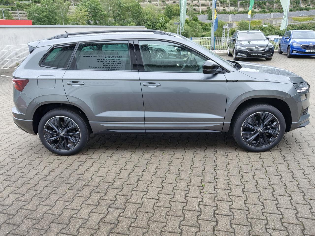 Skoda KAROQ SPORTLINE 1.5 TSI DSG, CO2-Klasse: E, PANOR.-D. MATRIX-LED Bildbeschreibung: Skoda KAROQ SPORTLINE 1.5 TSI DSG, CO2-Klasse: E, PANOR.-D. MATRIX-LED