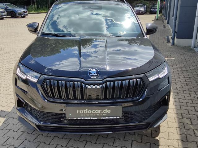 Skoda KAROQ SPORTLINE 1.5 TSI DSG, CO2-Klasse: E, PANORAMA MATRIX LED Bildbeschreibung: Skoda KAROQ SPORTLINE 1.5 TSI DSG, CO2-Klasse: E, PANORAMA MATRIX LED