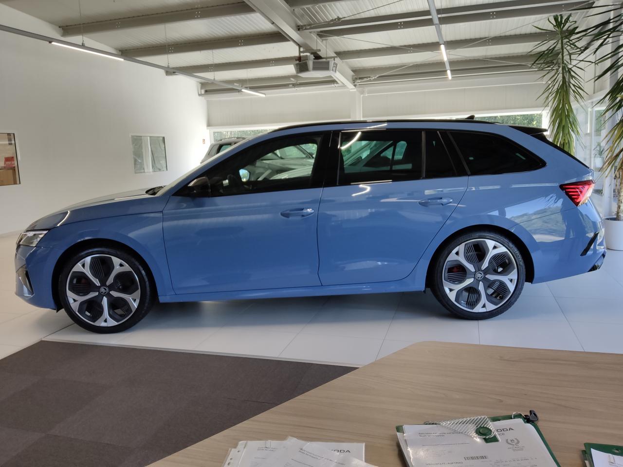 Skoda OCTAVIA RS 2.0 TSI DSG, CO2-Klasse: F, MATRIX-LED FULL-LINK ACC Bildbeschreibung: Skoda OCTAVIA RS 2.0 TSI DSG, CO2-Klasse: F, MATRIX-LED FULL-LINK ACC